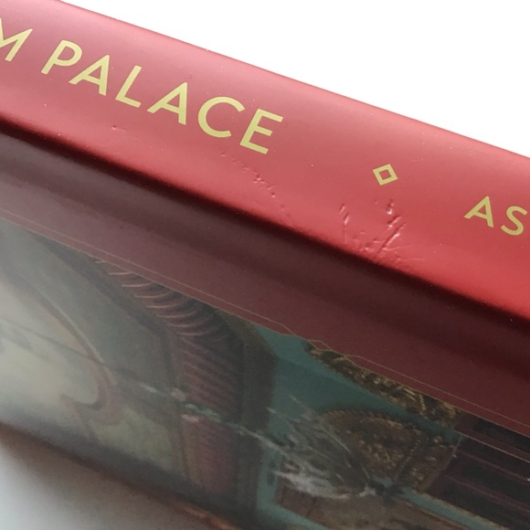 Buckingham Palace: The Interiors by Ashley Hicks - Picture 10 of 12